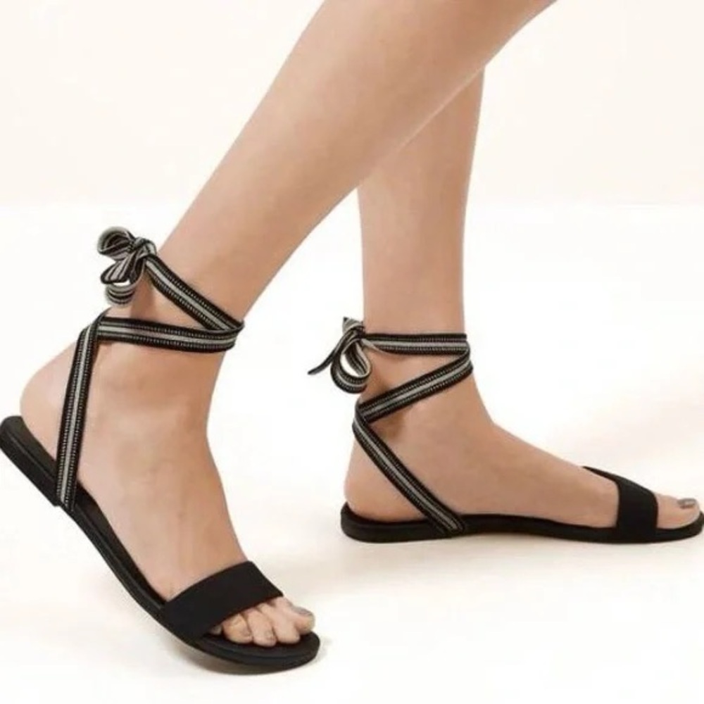 NWT Rothy's the Wrap Sandals